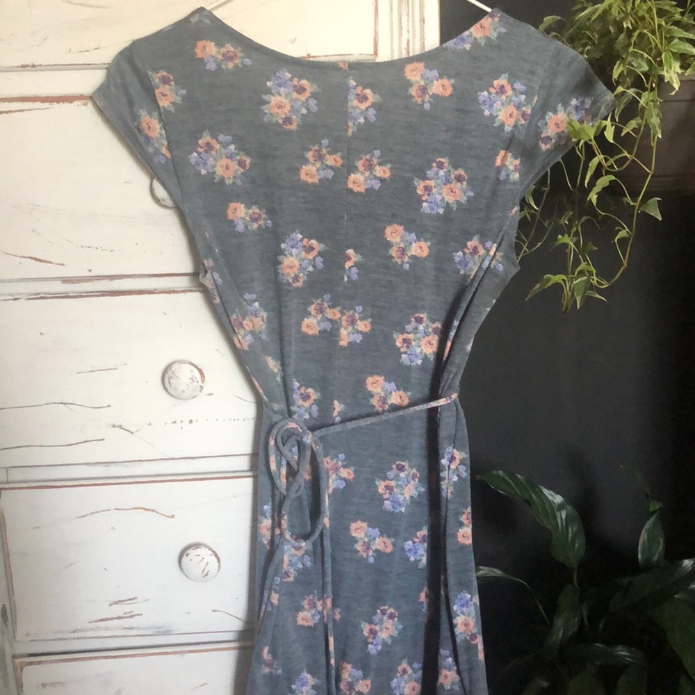 Dress - Picture 2 of 2